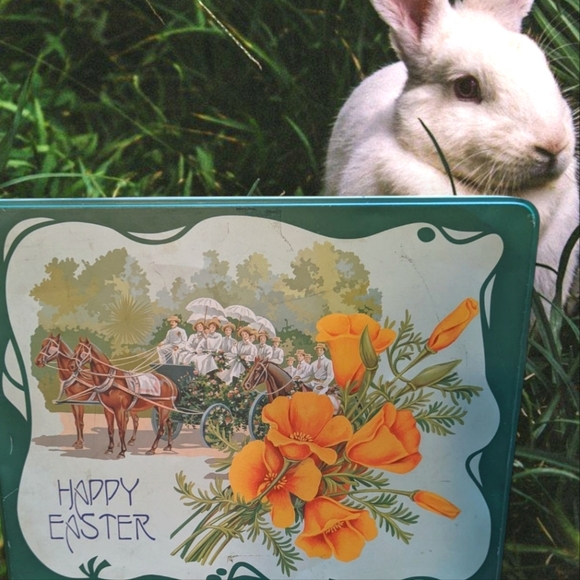 Vintage tin Easter basket bread box box Decor - Picture 4 of 16